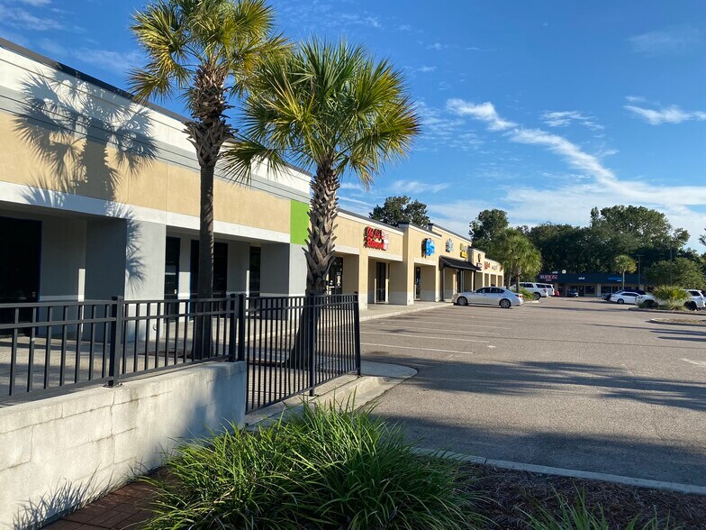 More Photos Of 1662 Savannah Hwy, Charleston Freestanding For Lease