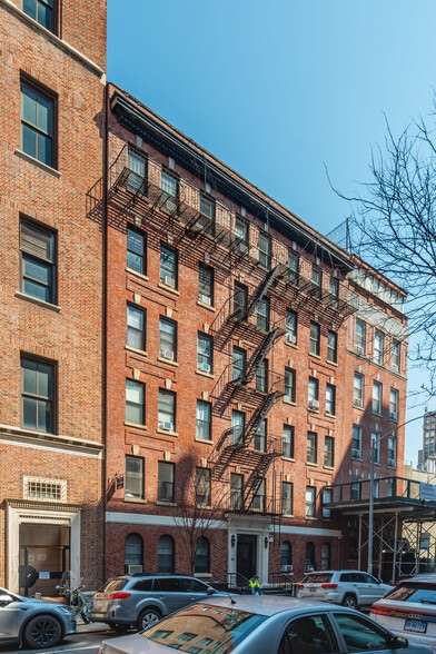 More Photos Of 245 E 30th St, New York Apartments For Sale
