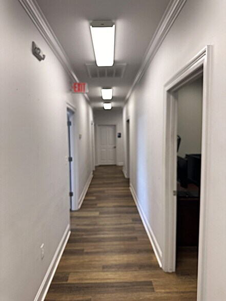 More Photos Of 3001 S Darla Ave, Gonzales Warehouse For Lease