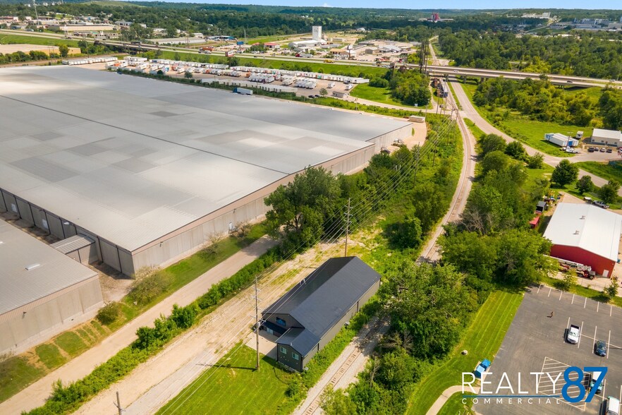 More Photos Of 4301 6th St SW, Cedar Rapids General Retail For Sale