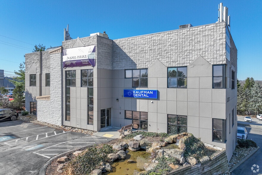 Primary Photo Of 10431 Perry Hwy, Wexford Coworking Space