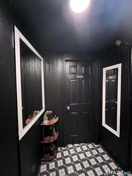 More Photos Of 2 West Ave, Bridgeport Storefront Retail Residential For Lease