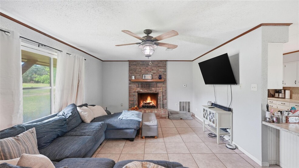 More Photos Of 632 County Road 340A, Milano Land For Sale