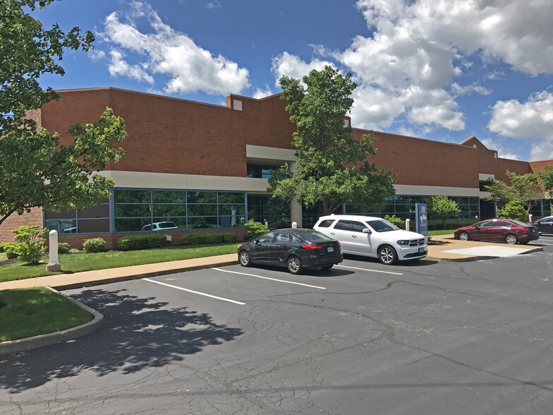 More Photos Of 10 Sunnen Dr, Maplewood Warehouse For Lease