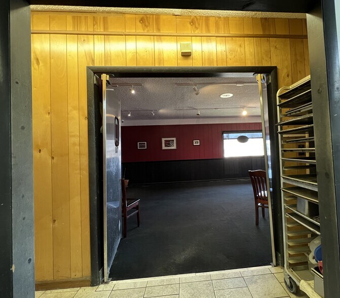 More Photos Of 15371 Highway 13 S, Hurricane Mills General Retail For Sale