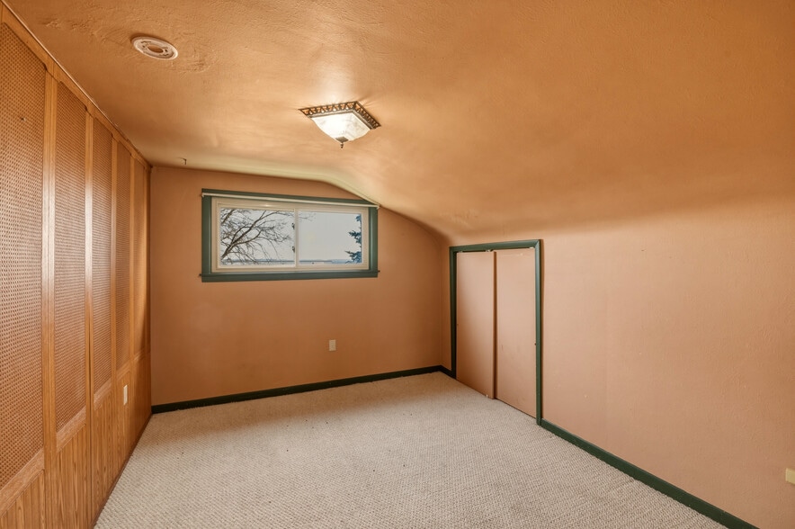 More Photos Of 3450 Mid Valley Dr, De Pere Flex For Sale