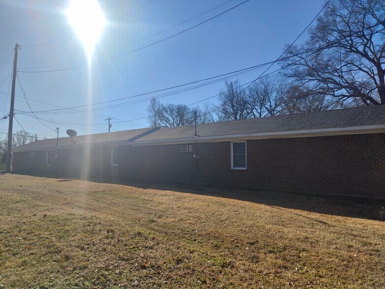 More Photos Of 916 E Raleigh Blvd, Rocky Mount Apartments For Sale