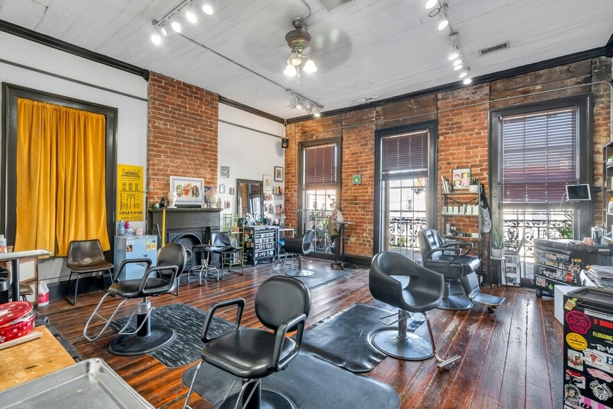 More Photos Of 1908 Magazine St, New Orleans Storefront Retail Residential For Sale