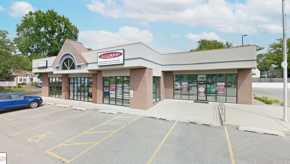 More Photos Of 2014-2016 Knoxville Ave, Peoria Office For Sale