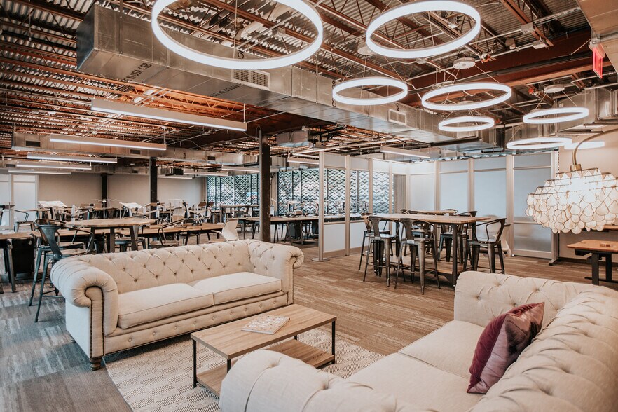 More Photos Of 2301 W Anderson Ln, Austin Coworking Space