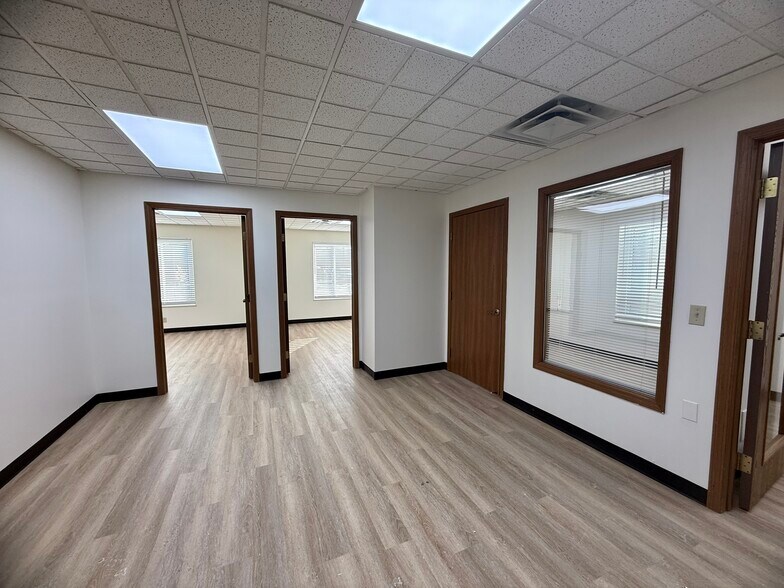 More Photos Of 2240 E Hill Rd, Grand Blanc Medical For Lease