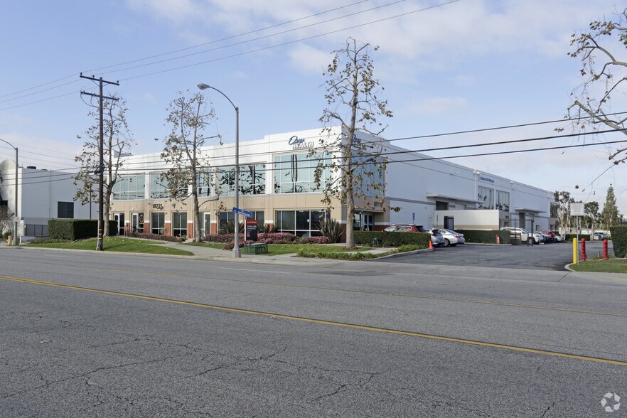 Primary Photo Of 10717 Norwalk Blvd, Santa Fe Springs Distribution For Lease