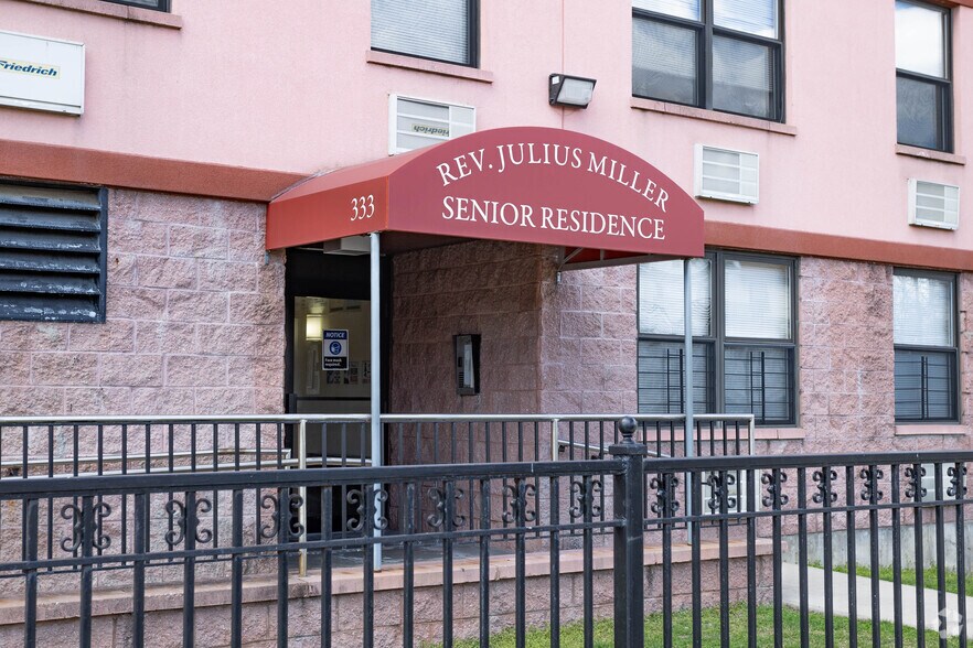 More Photos Of 333 Beach 67th St, Arverne Apartments For Sale