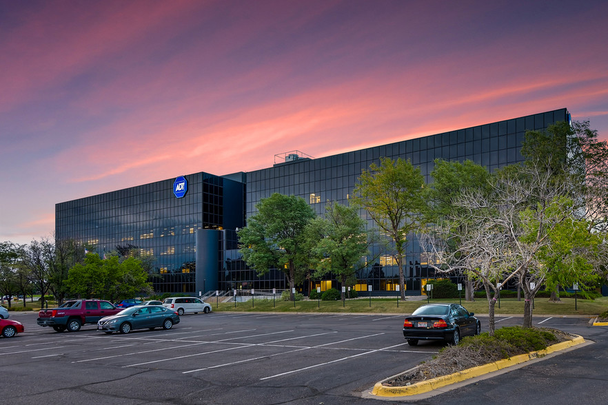 Primary Photo Of 3190 S Vaughn Way, Aurora Coworking Space