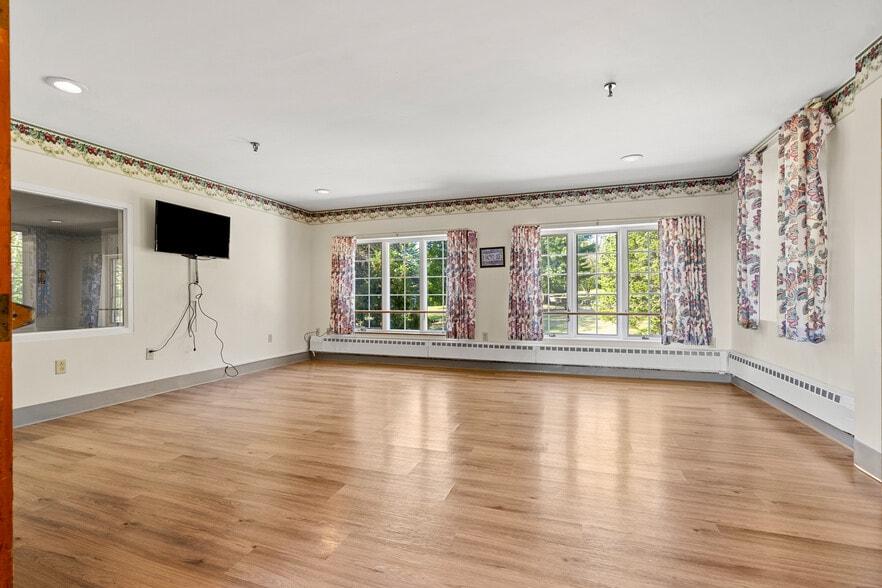 More Photos Of 50 Mansion Dr, Rowley Skilled Nursing Facility For Sale