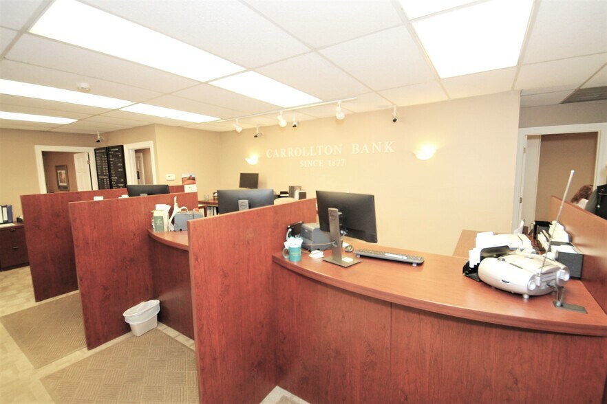 More Photos Of 2777 W Clay St, Saint Charles Office For Lease