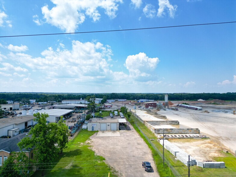 More Photos Of 5420 Hamilton Blvd, Theodore Auto Repair For Sale