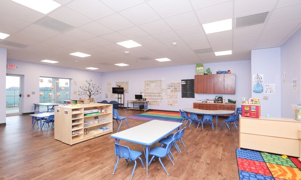 More Photos Of 20715 Bellaire Blvd, Richmond Daycare Center For Sale