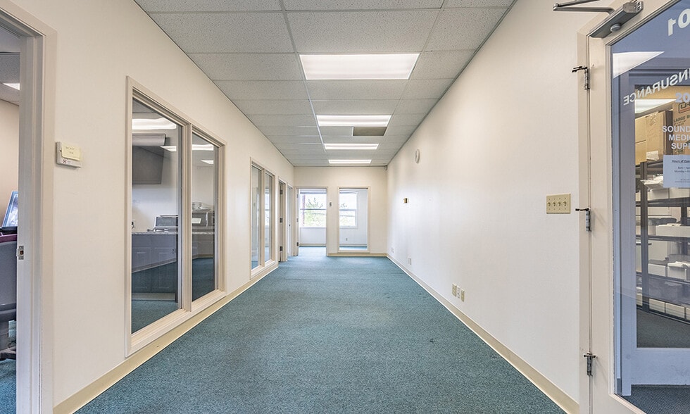 More Photos Of 8423 Mukilteo Speedway, Mukilteo Office For Lease