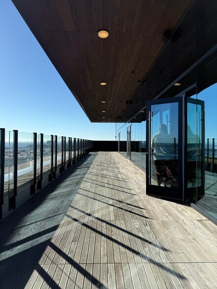 More Photos Of 850 Morrison Dr, Charleston Office For Lease