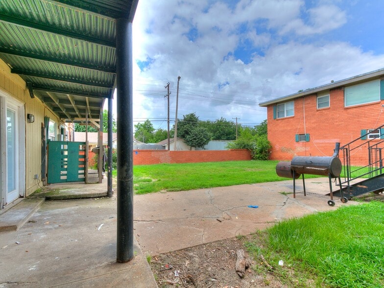 More Photos Of 1731 NW 32nd St, Oklahoma City Apartments For Sale