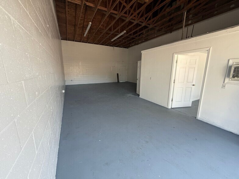 More Photos Of 1046 Shadick Dr, Orange City Warehouse For Lease