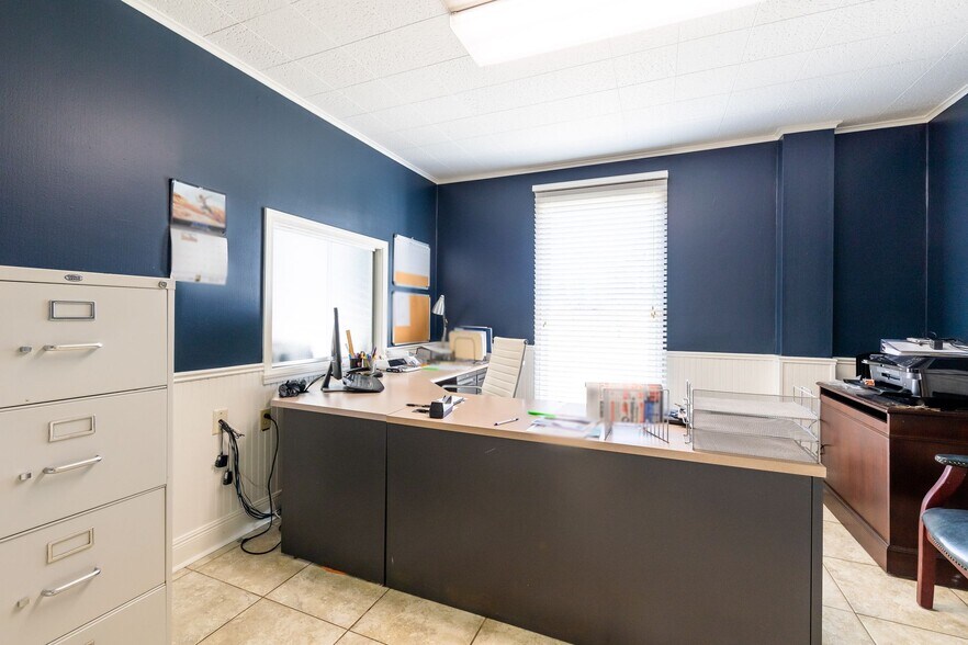 More Photos Of 101 Menard Rd, Houma Light Manufacturing For Lease