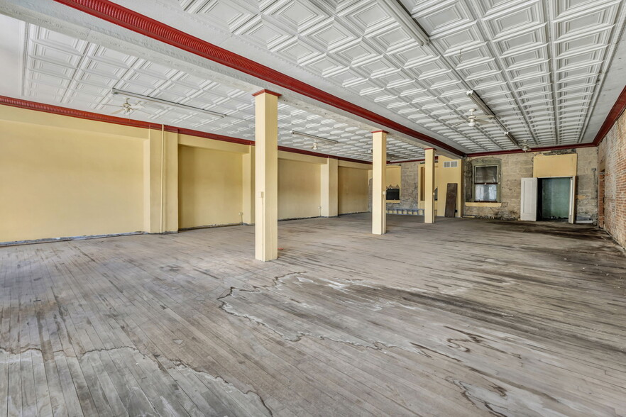 More Photos Of 112-130 Erie St S, Massillon Office For Sale