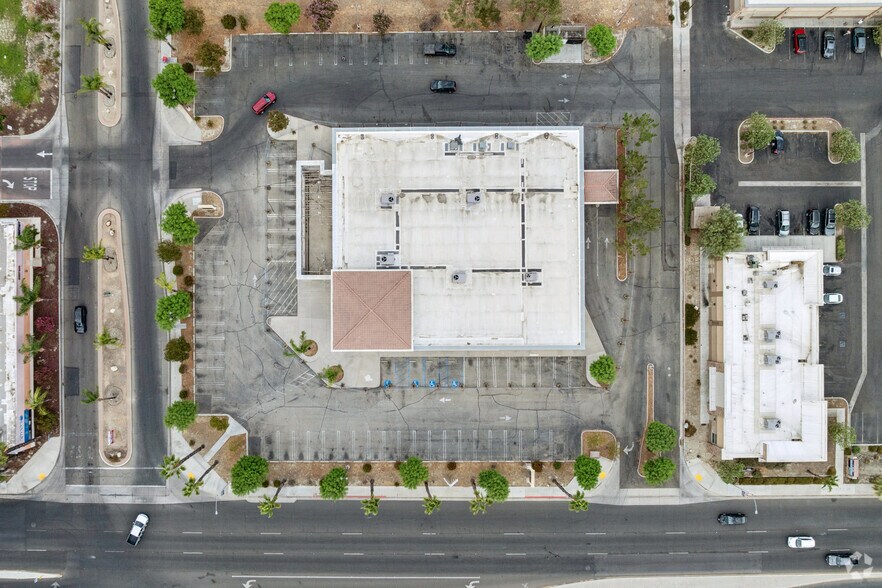 More Photos Of 1605 S San Jacinto Ave, San Jacinto Drugstore For Sale