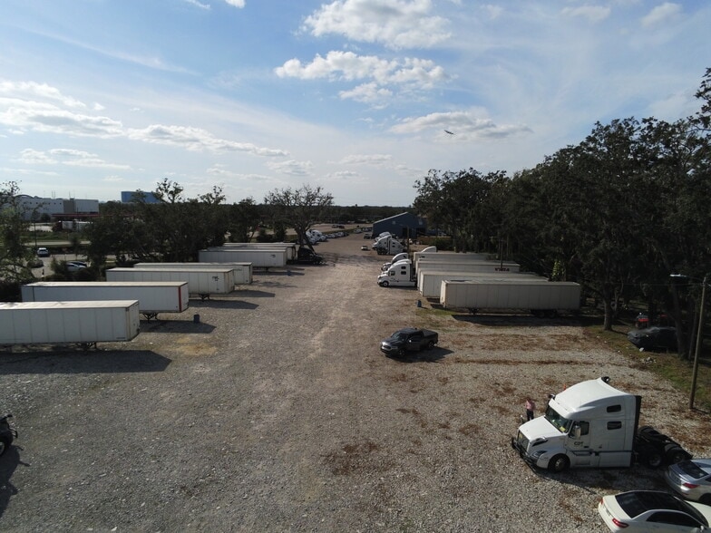 More Photos Of 6015 N US Highway 301, Tampa Warehouse For Sale