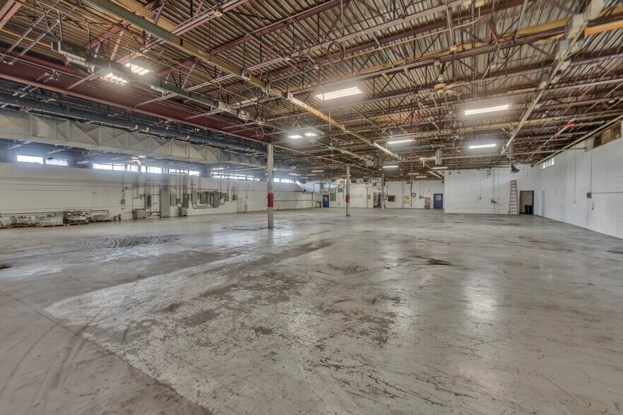 More Photos Of 38 Rainbow Ln, Sanford Warehouse For Sale