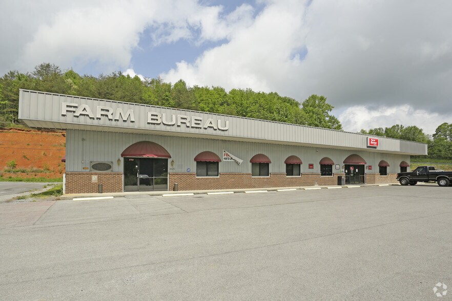 More Photos Of 3825 Highway 66 S, Rogersville Office For Sale