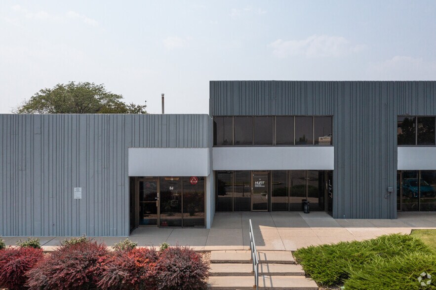 More Photos Of 7100 N Broadway St, Denver Research And Development For Lease