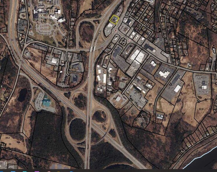 More Photos Of 1049 N Main St, White River Junction General Retail For Sale