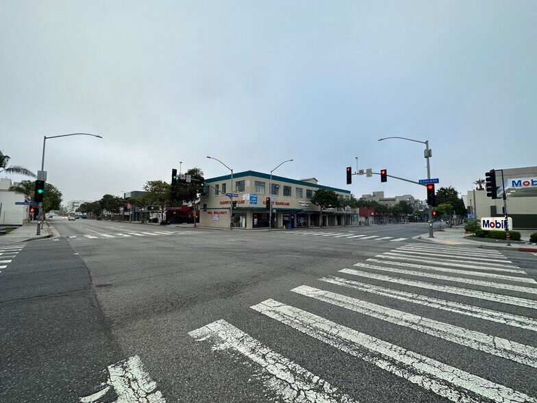 More Photos Of 718-734 Santa Monica Blvd, Santa Monica Storefront Retail Office For Lease
