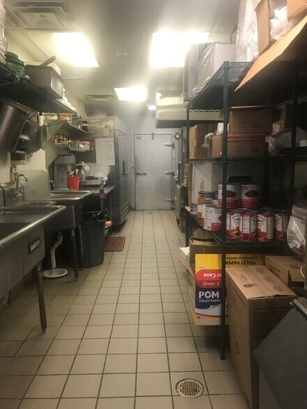 More Photos Of 8200 Macomb St, Grosse Ile Township Restaurant For Sale