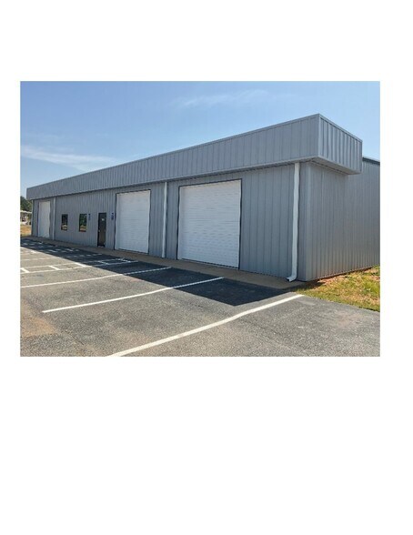More Photos Of 3380 Chesnee Hwy, Chesnee Industrial For Lease