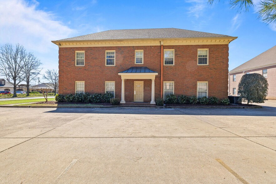 More Photos Of 275 Walnut Bend Rd, Cordova Medical For Lease