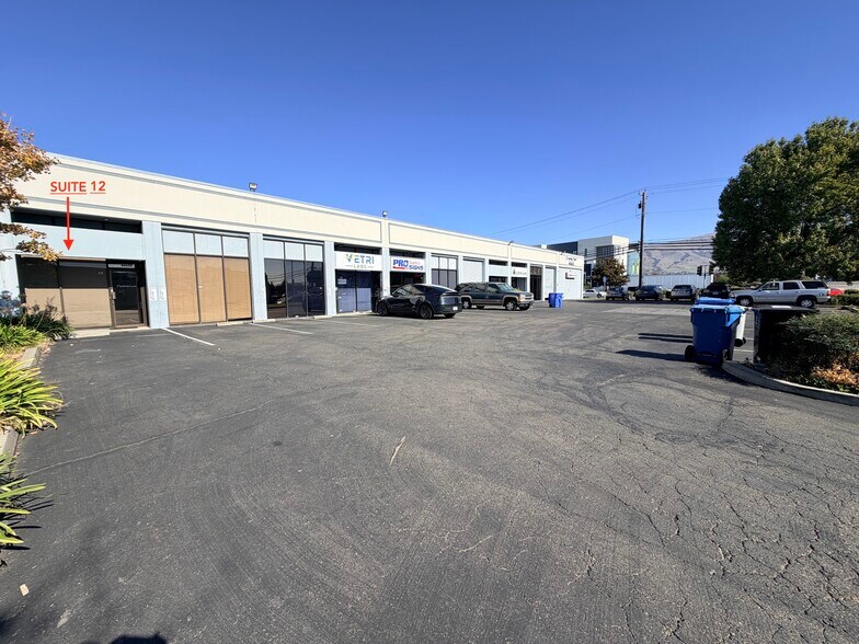 Primary Photo Of 45277 Fremont Blvd, Fremont Service For Lease