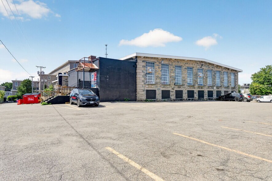 More Photos Of 418 Quequechan St, Fall River Light Manufacturing For Sale