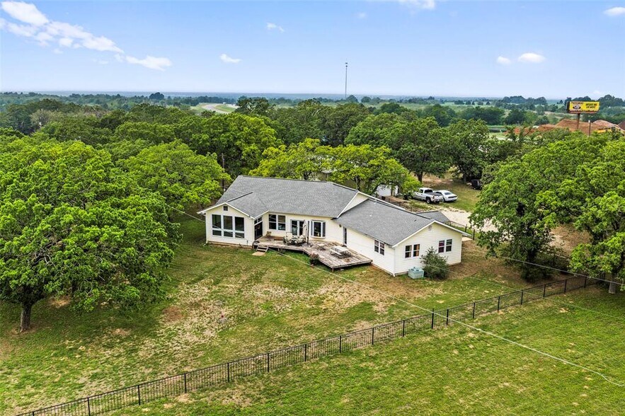 More Photos Of 1389 U.S. 290 E, Elgin Land For Sale