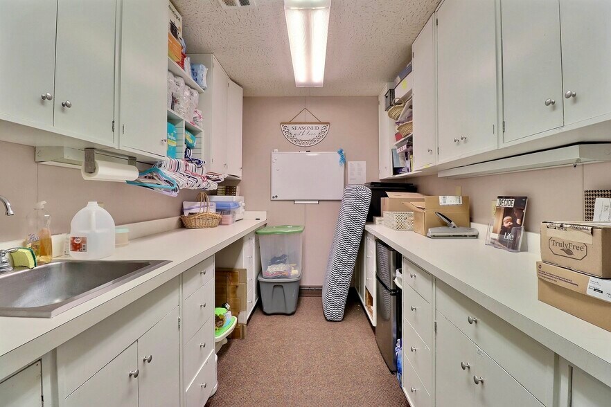 More Photos Of 230 E 22nd St, Fremont Medical For Sale