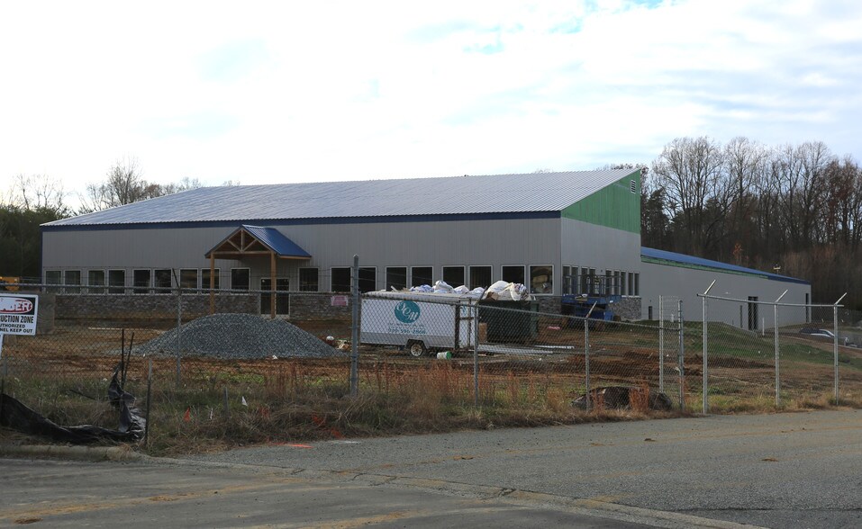 More Photos Of 2003 Willow Spring Ln, Burlington Warehouse For Sale