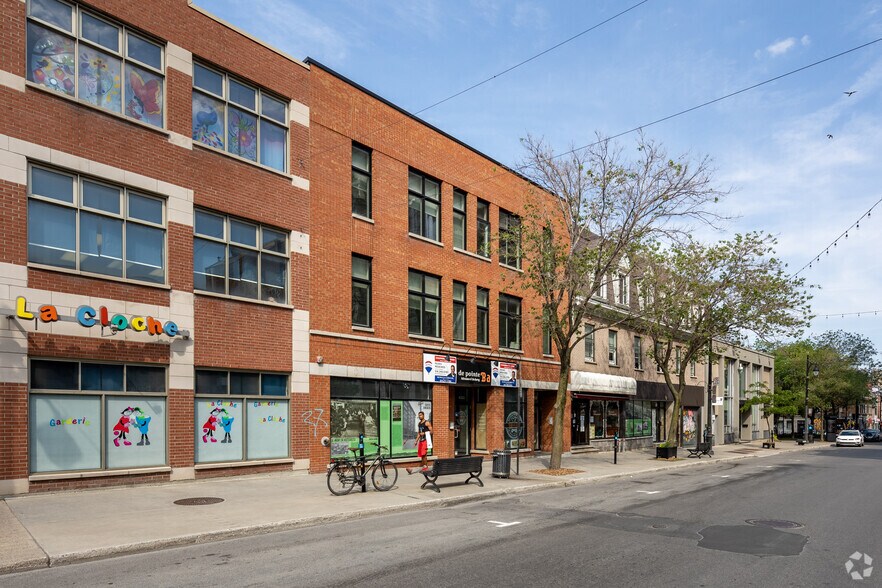 More Photos Of 4255 Boul Saint-Laurent, Montréal Storefront Retail Residential For Lease
