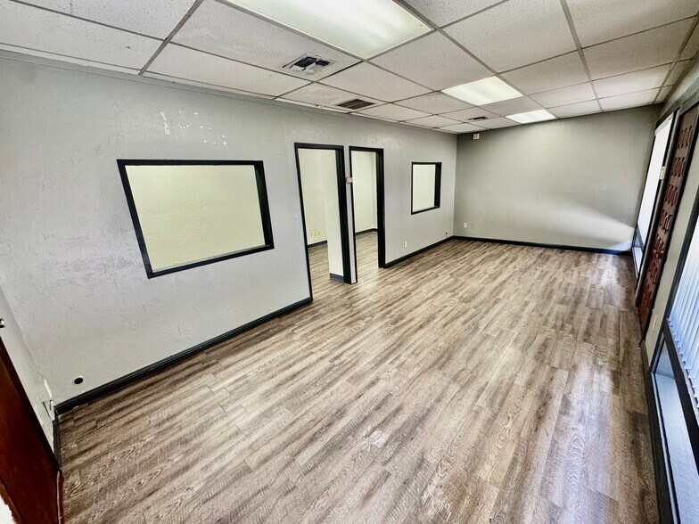 More Photos Of 7743 West Ln, Stockton Medical For Lease