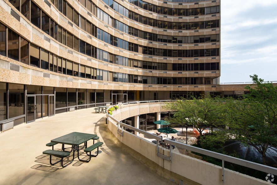 More Photos Of 300 E Joppa Rd, Towson Office For Lease