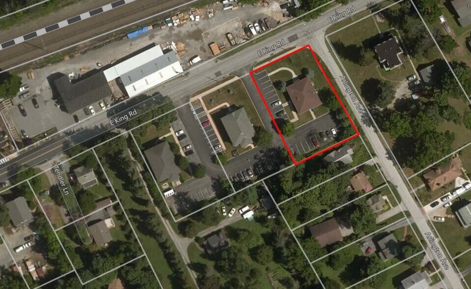 More Photos Of 462 E King Rd, Malvern Medical For Sale