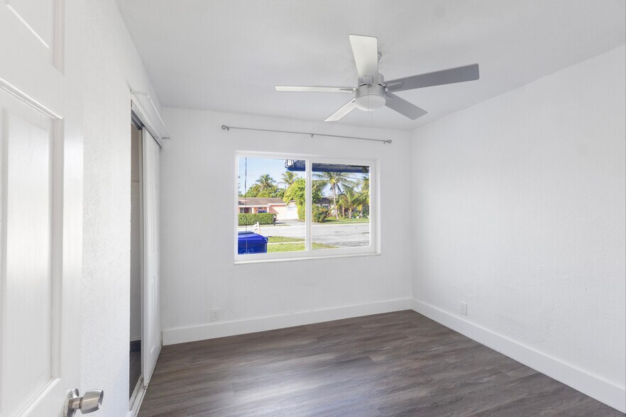 More Photos Of 1510 SW 68th Ter, North Lauderdale Healthcare For Sale