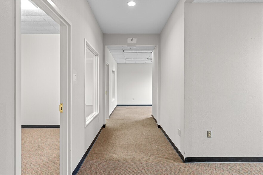 More Photos Of 2030 NE Martin Luther King Jr Blvd, Portland Office For Lease