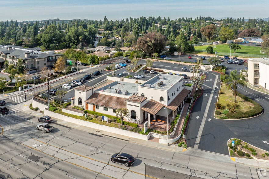 More Photos Of 333 W Bastanchury Rd, Fullerton Medical For Lease
